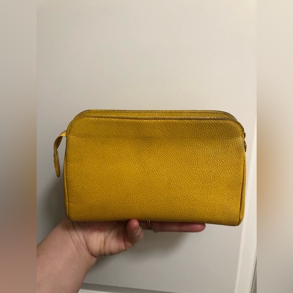 Chanel Yellow Caviar Timeless CC Zip Pouch - Rare - Picture 10 of 16